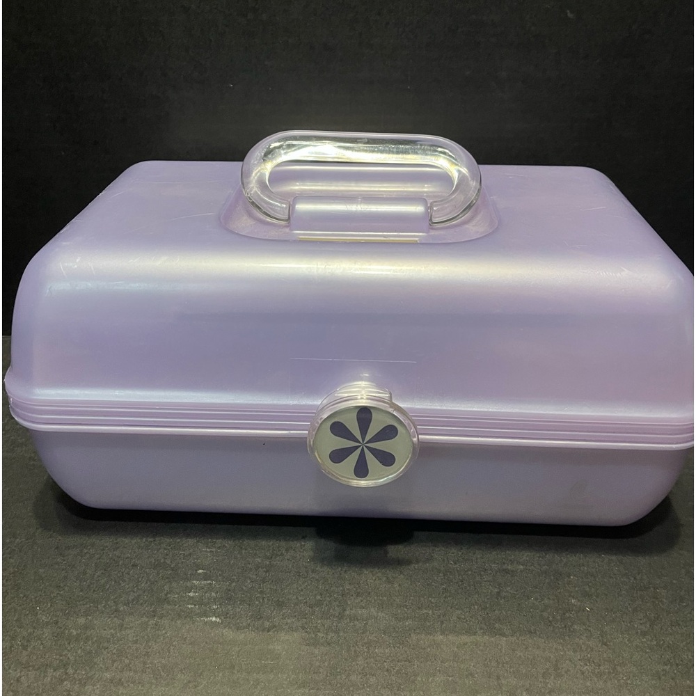 -1990's style Caboodle Make Up box/sliding trays In Excellent Vintage Condition